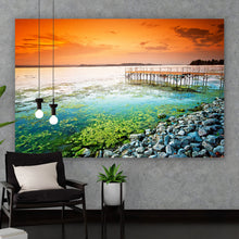 Lade das Bild in den Galerie-Viewer, Leinwandbild Sonnenuntergang am See Querformat
