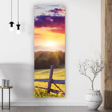 Lade das Bild in den Galerie-Viewer, Aluminiumbild Sonnenuntergang in der Gebirgslandschaft Panorama Hoch

