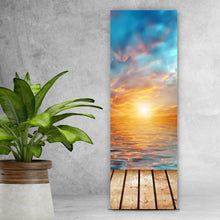 Lade das Bild in den Galerie-Viewer, Aluminiumbild gebürstet Sonnenuntergang über See Panorama Hoch
