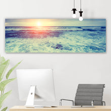Lade das Bild in den Galerie-Viewer, Aluminiumbild Stürmische Wellen bei Sonnenuntergang Panorama
