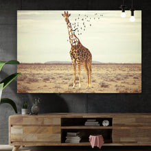 Lade das Bild in den Galerie-Viewer, Spannrahmenbild Surreale Giraffe Querformat
