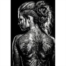 Lade das Bild in den Galerie-Viewer, Aluminiumbild Tattoo Schönheit Digital Art Hochformat

