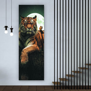 Spannrahmenbild Tiger bei Vollmond Panorama Hoch