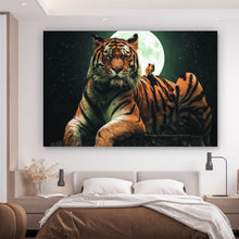 Lade das Bild in den Galerie-Viewer, Aluminiumbild gebürstet Tiger bei Vollmond Querformat
