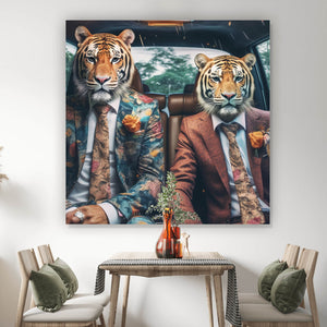 Acrylglasbild Tiger Duo im Anzug Digital Art Quadrat