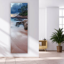 Lade das Bild in den Galerie-Viewer, Aluminiumbild gebürstet Tropical Beach Panorama Hoch
