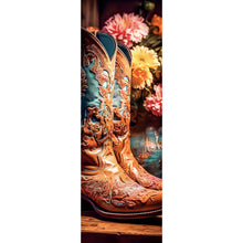Lade das Bild in den Galerie-Viewer, Leinwandbild Verzierte Cowboy Boots Panorama Hoch
