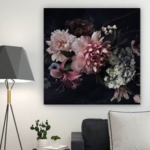 Lade das Bild in den Galerie-Viewer, Aluminiumbild Vintage Blumen auf schwarzem Hintergrund Quadrat

