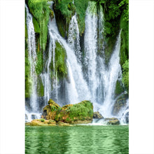 Lade das Bild in den Galerie-Viewer, Leinwandbild Wasserfall in Bosnien Hochformat
