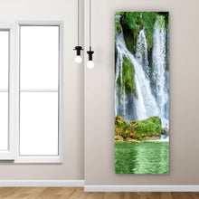 Lade das Bild in den Galerie-Viewer, Aluminiumbild gebürstet Wasserfall in Bosnien Panorama Hoch
