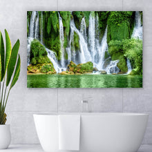 Lade das Bild in den Galerie-Viewer, Spannrahmenbild Wasserfall in Bosnien Querformat
