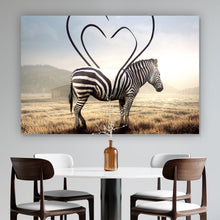 Lade das Bild in den Galerie-Viewer, Aluminiumbild gebürstet Zebra mit Herzstreifen Querformat
