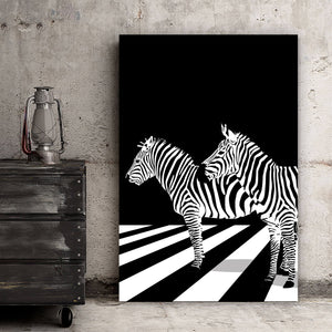 Aluminiumbild gebürstet Zebras auf Zebrastreifen Hochformat