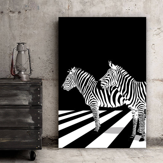 Spannrahmenbild Zebras auf Zebrastreifen Hochformat