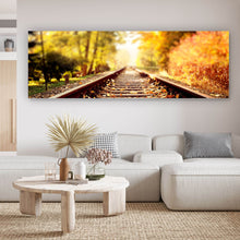 Lade das Bild in den Galerie-Viewer, Aluminiumbild Zugschiene zwischen Frühling und Herbst Panorama
